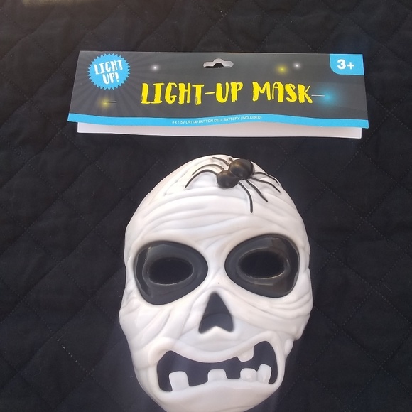 Other - 💀Mummy Light up Mask
